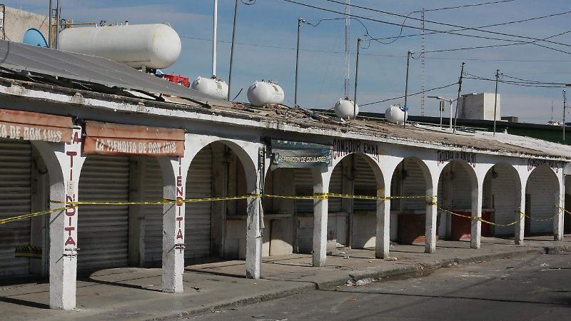 Comercios y restaurantes a las afueras de la Central Camionera de Durango